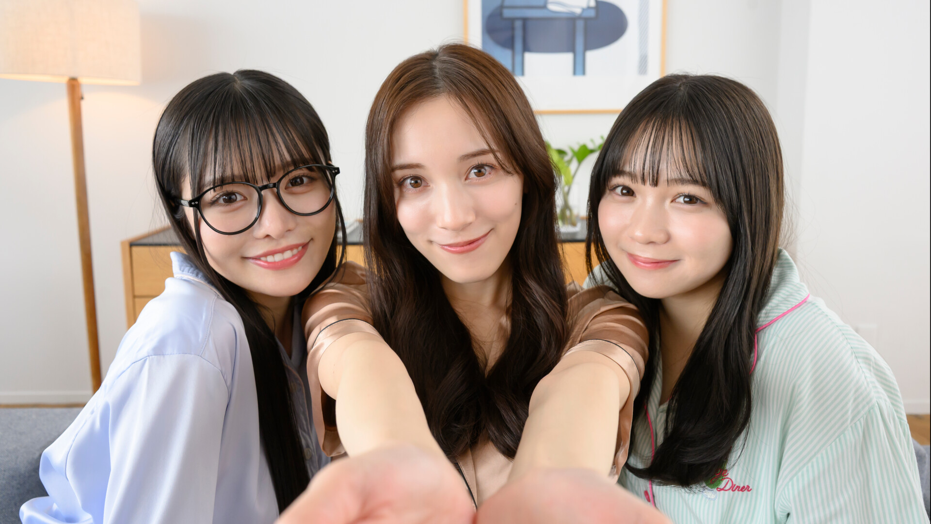 HamKoi 转生为仓鼠的我与三姐妹的甜蜜生活 新游发布 - 网创在线